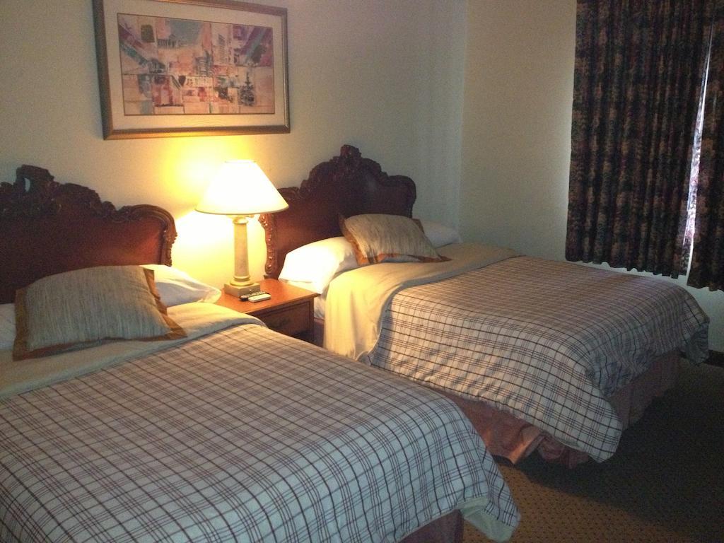 Embassy Motel - Franklin Franklin  Room photo